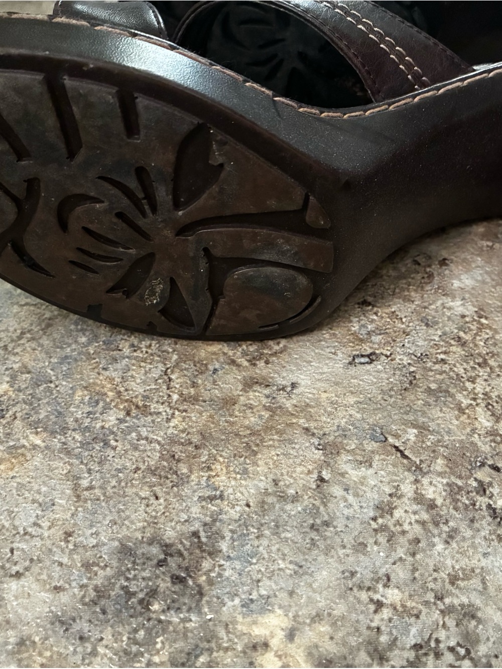 Soda Dark Brown Cross-Strap Slide Sandals - Picture 5 of 5